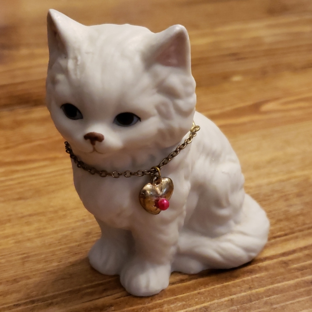 Lefton Birthstone Kitten